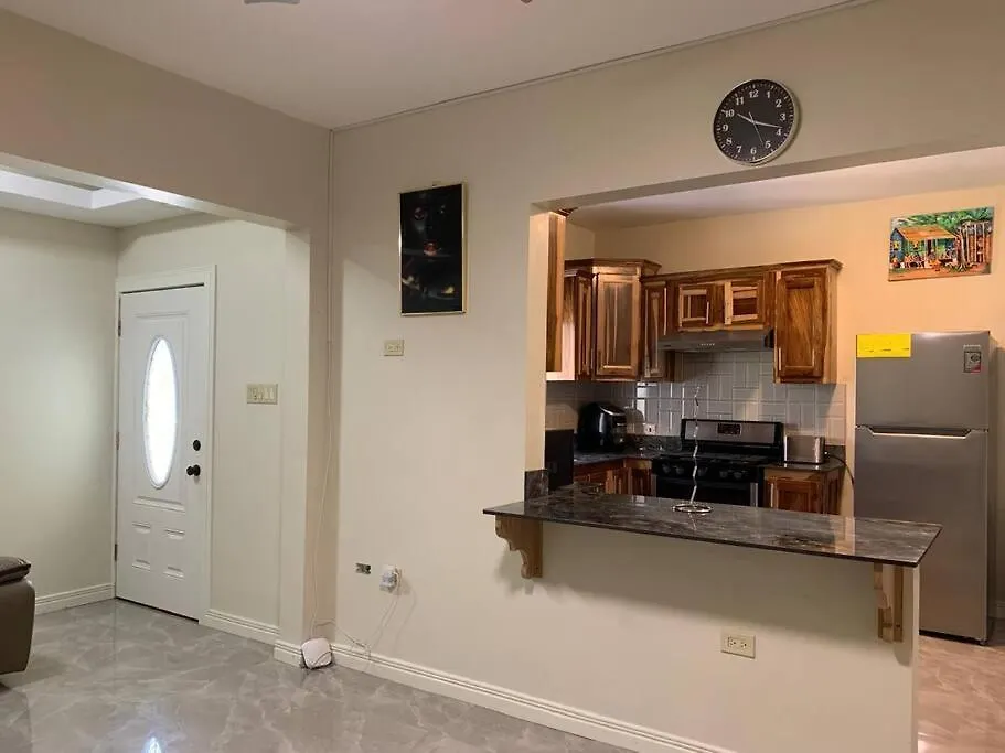 Cozy 2 Bedroom Apartment Montego Bay Jamaïque