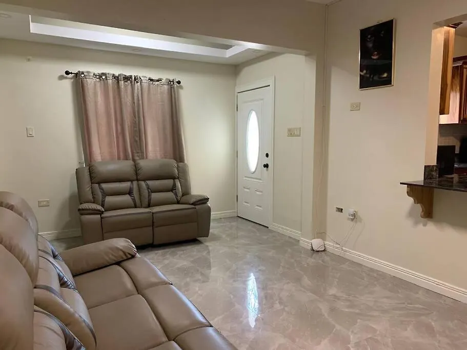 Cozy 2 Bedroom Apartment Montego Bay