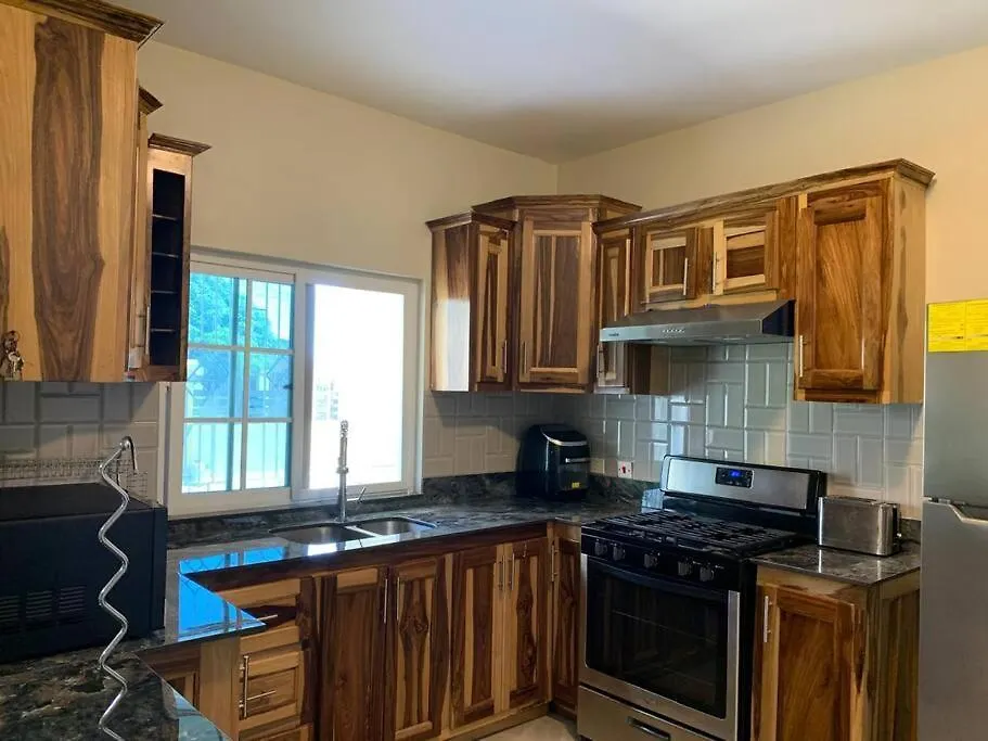 Cozy 2 Bedroom Apartment Montego Bay