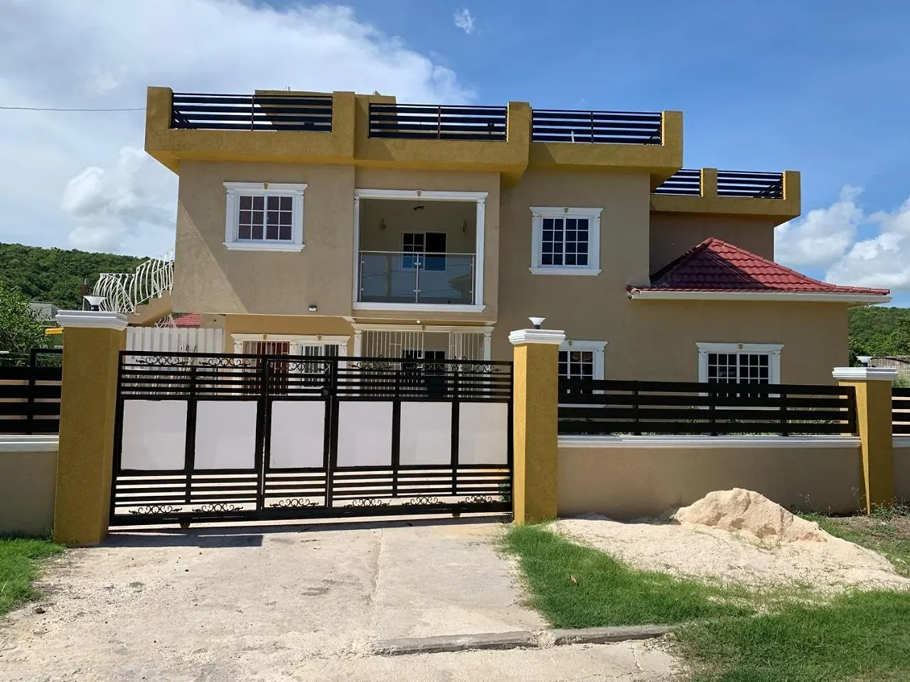 Cozy 2 Bedroom Apartment Montego Bay